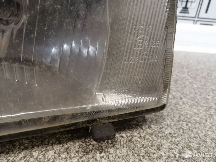 Фара для Volvo 850