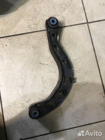 Рычаг подвески задний правый Audi A6 AUK 2006