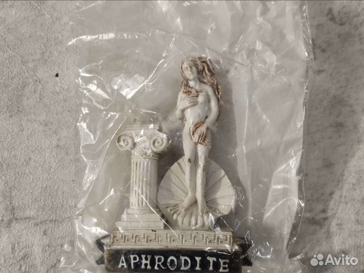 Статуэтка магнитная