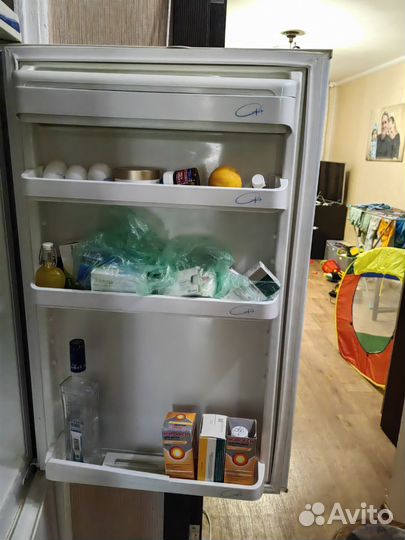 Холодильник бу pozis
