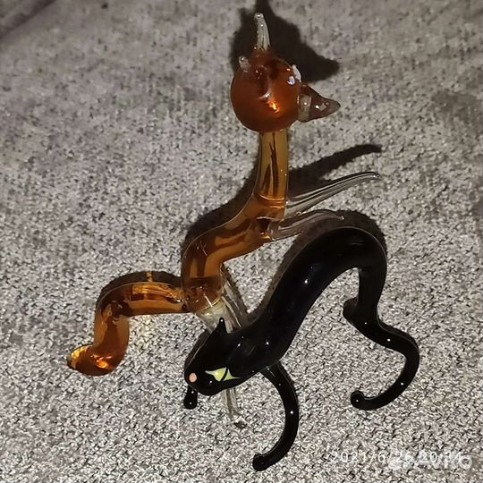 Стеклянные фигурки