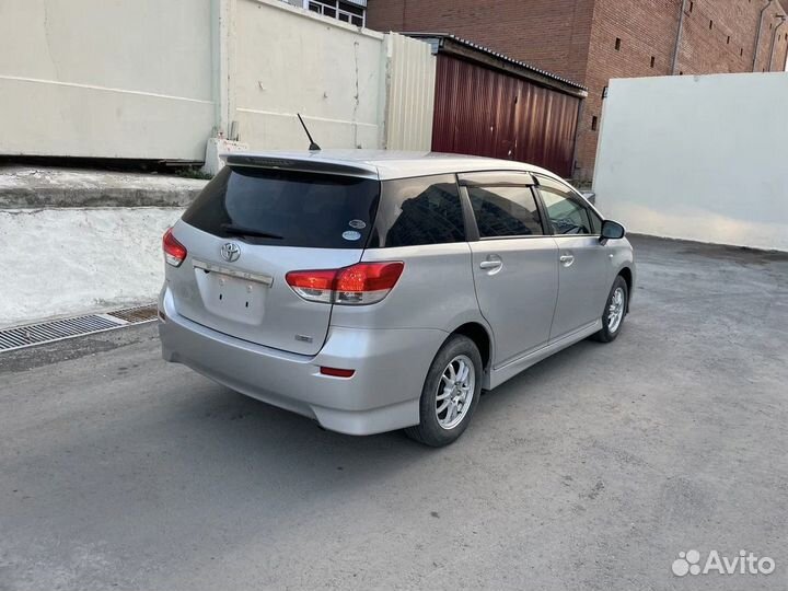 Toyota Wish 1.8 CVT, 2012, 77 000 км