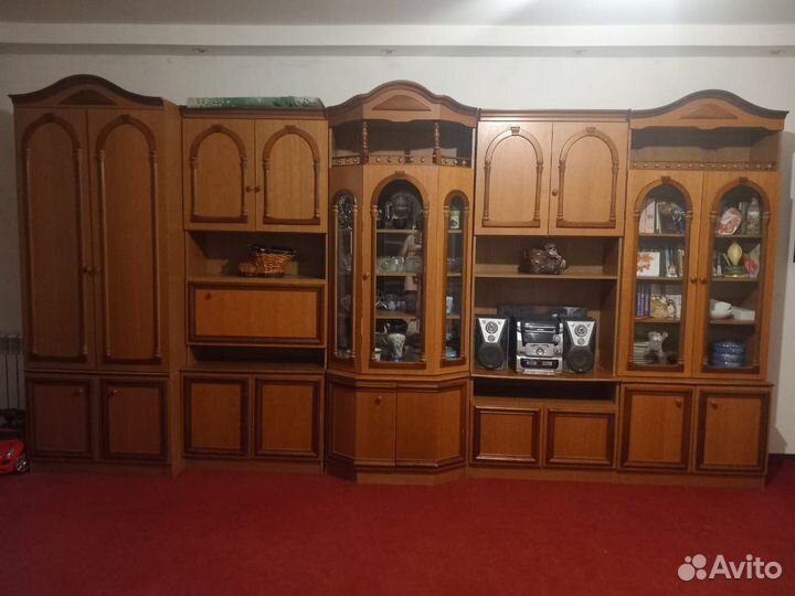 Стенка в гостиную