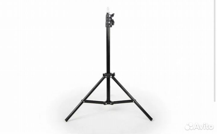 Кольцевая лампа со штативом