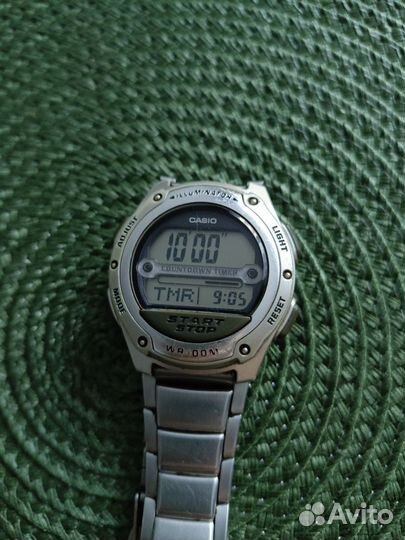 Чаручные часы Casio w-756