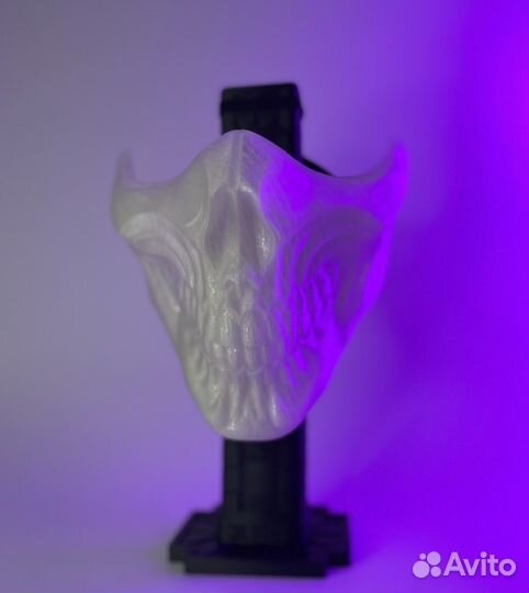 Маска из игры mortal combat для интерьера