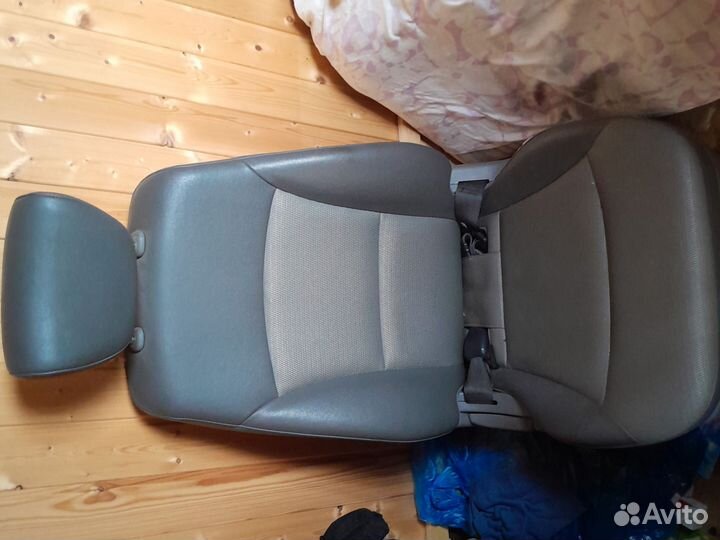 Сиденья для grand starex