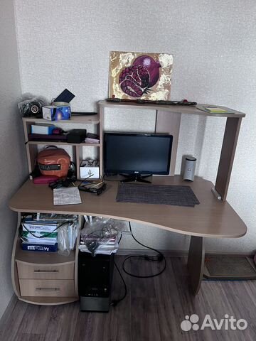 Компьютерный стол
