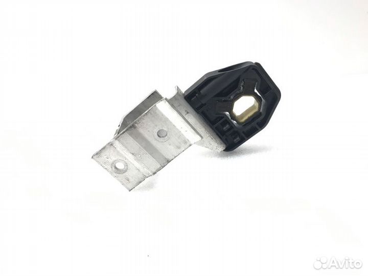 Кронштейн радиатора левый Bmw 1-Series F20 1.6I