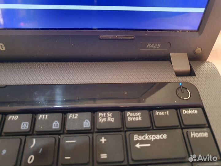 Ноутбук samsung NP-R425