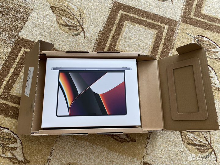 Ноутбук Apple MacBook Pro 14, серый космос