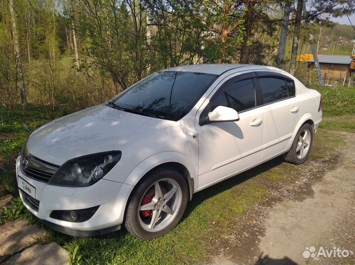 Opel Astra 1.8 AT, 2012, 205 502 км