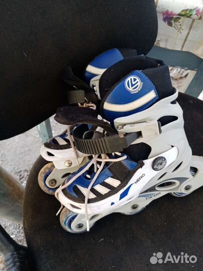 Роликовые коньки