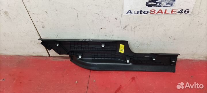 Накладка порога внутренняя Volkswagen Teramont