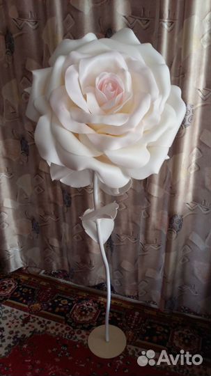 Цветы.Светильники.Ростовые цветы(изолон)