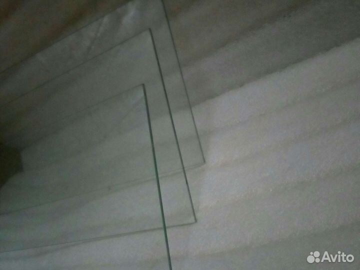 Полки стеклянные 70/30см