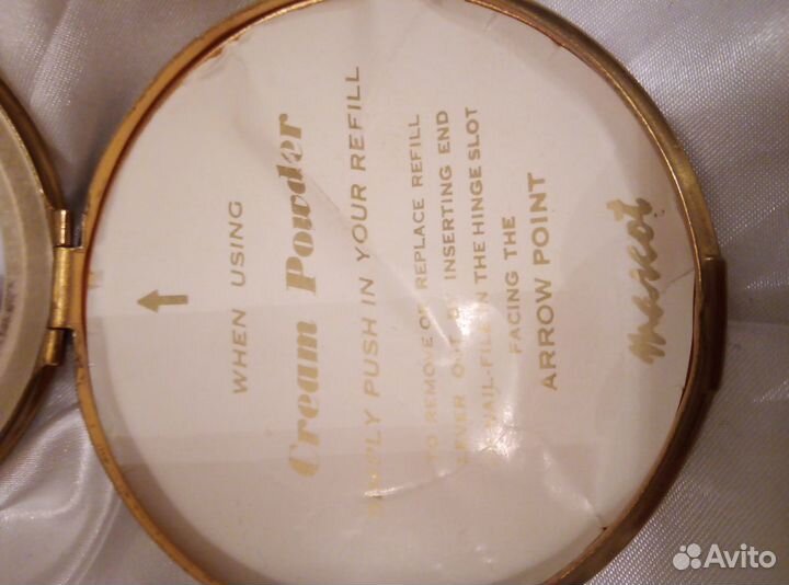 Пудреница винтаж. временно только авито доставка