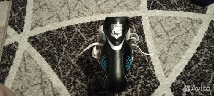 Коньки хоккейные