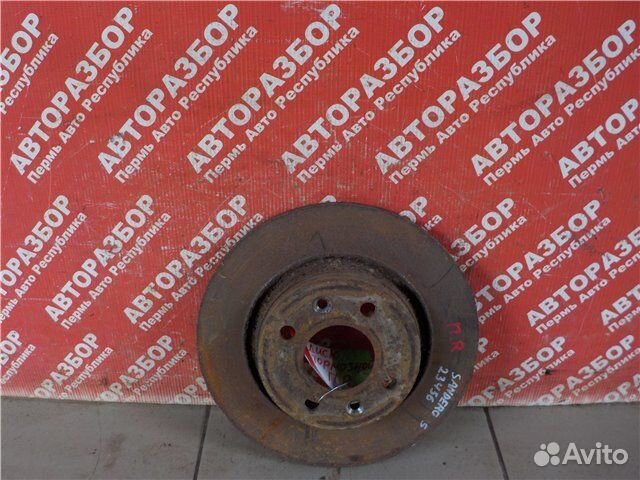 Тормозной диск передний правый Renault Sandero