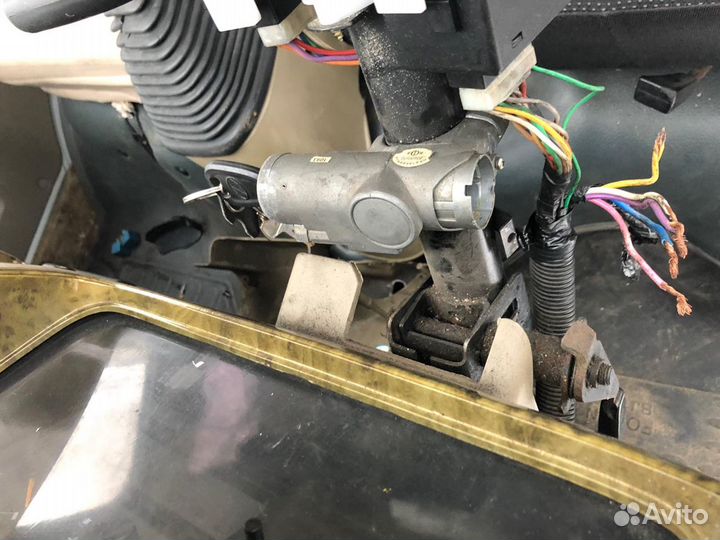 Yuejin 1020.1041 замок зажигания б.у