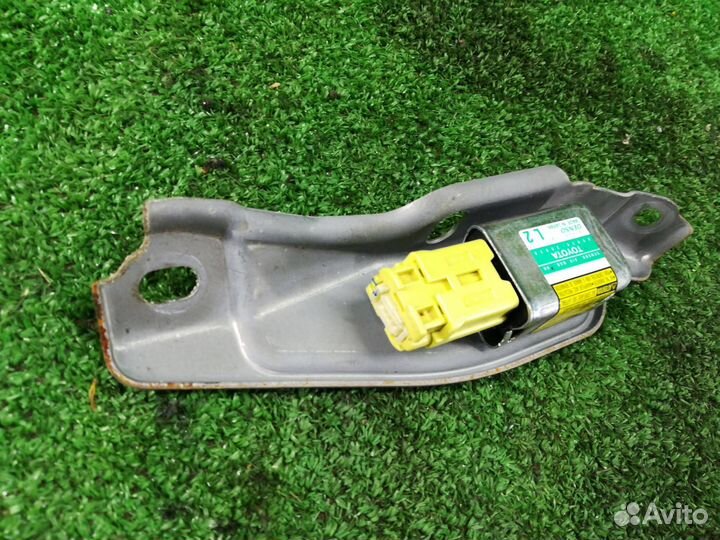 Датчик удара Lexus GS 3 8983430020