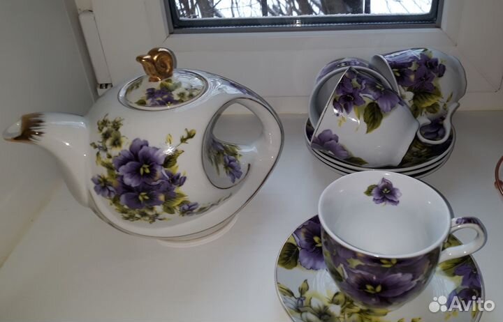 Сервиз чайный на четыре персоны