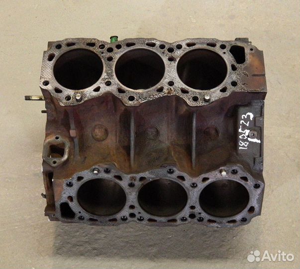 Блок цилиндров Nissan Maxima J30 VG30