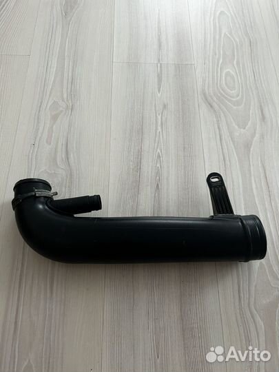 Патрубок воздушный vag