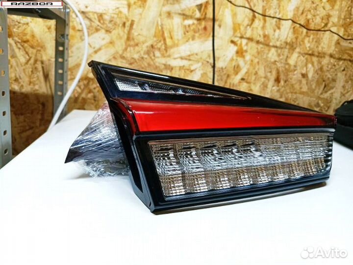 Фонарь в крышку багажника б/у Mitsubishi ASX