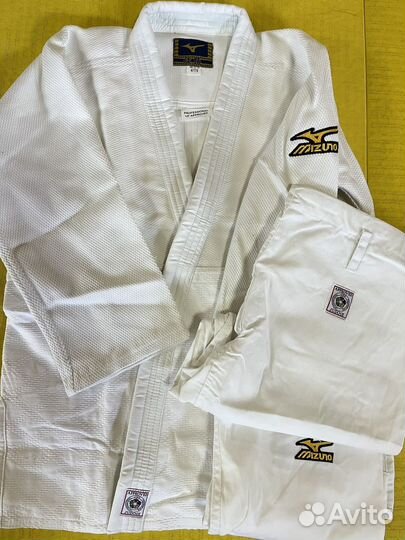 Кимоно для дзюдо Mizuno плотность 750гр