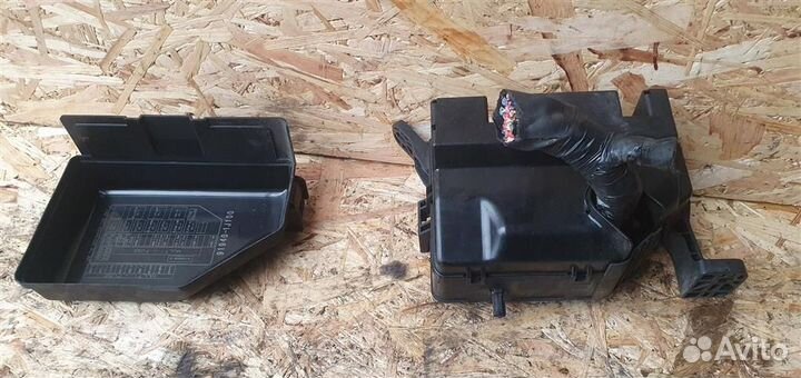 Блок предохранителей передний Hyundai i20 2008-20