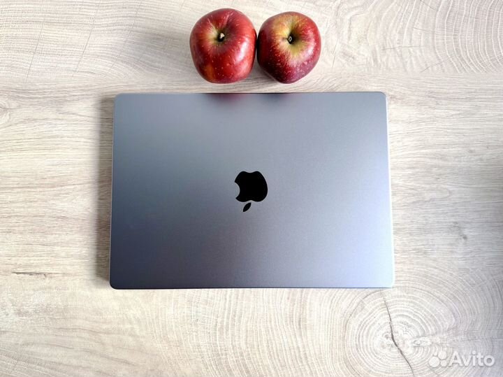 MacBook Pro 14