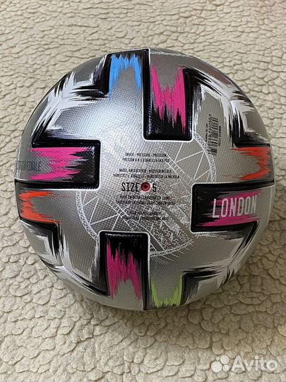 Футбольный мяч adidas Uniforia Euro 2020 оригинал