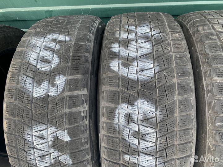 Bridgestone Blizzak DM-V2 225/55 R18