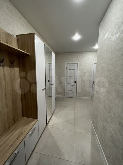 2-к. квартира, 55 м², 10/18 эт.