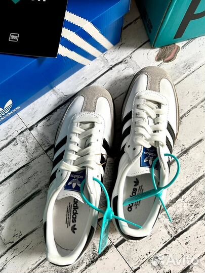 Adidas Samba og белые