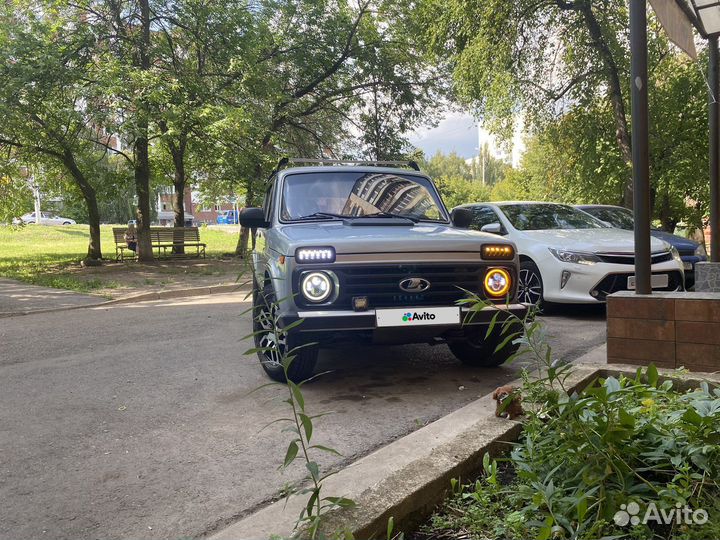 LADA 4x4 (Нива) 1.7 МТ, 2004, 140 000 км