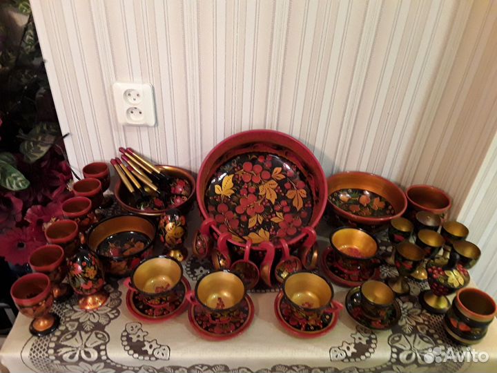 Набор изделий из хохломы