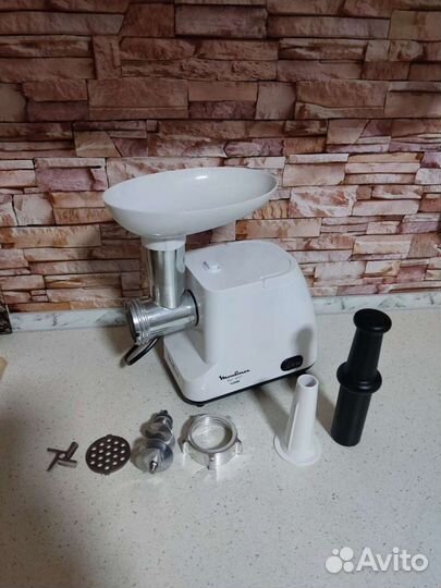 Мясорубка электрическая