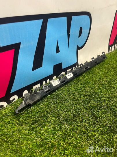 Кронштейн крепления бампера заднего левый