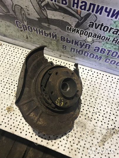 Кулак задний правый Bmw Е38