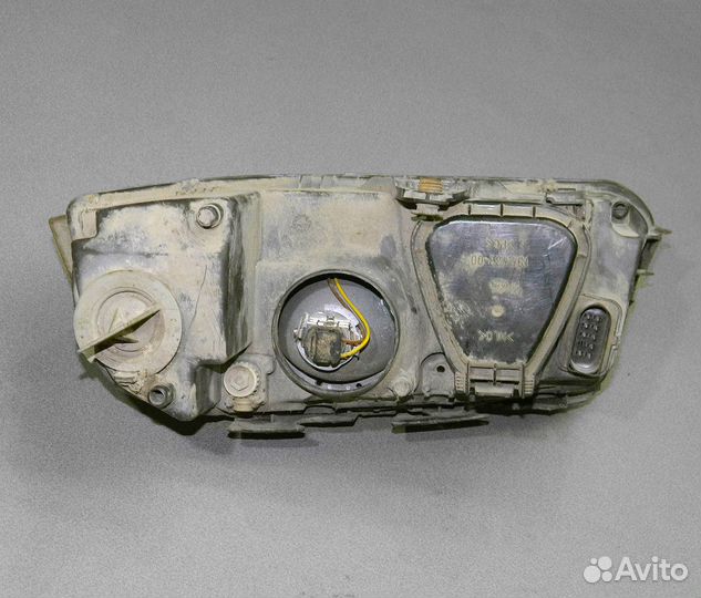 Фара правая VW Passat B5+