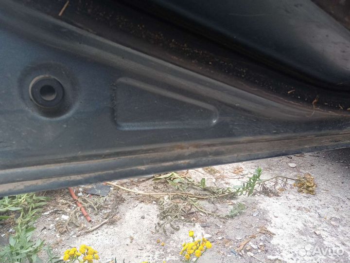 Дверь левая Mitsubishi Outlander