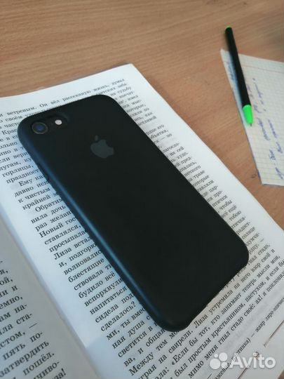 Телефон iPhone 7 32