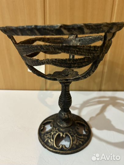 Ваза на подставке