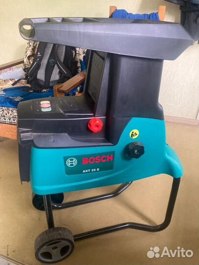 Садовый измельчитель Bosch AXT 25