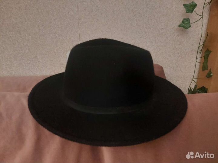 Шляпа черная