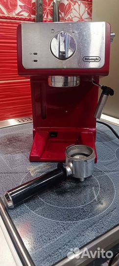 Гейзерная кофеварка delonghi