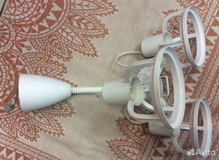 Люстра трехрожковая