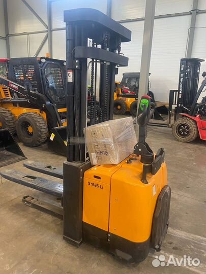 Штабелер (ричтрак) Zauberg S 1645 L, 2023